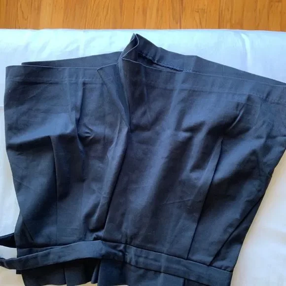 High Rise ruffle shorts - Picture 3 of 3